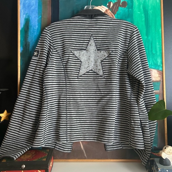 Gray Striped Boho Blazer with Star Detail Size 10 - Picture 11 of 16